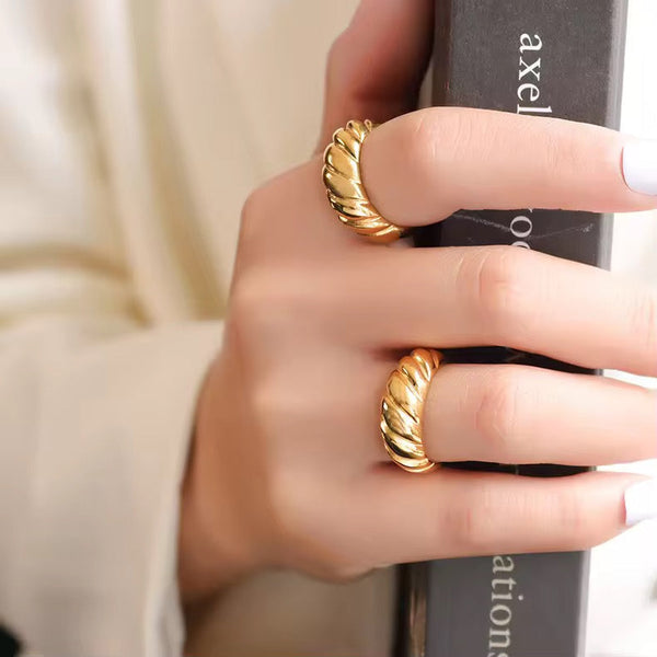 Croissant Ring